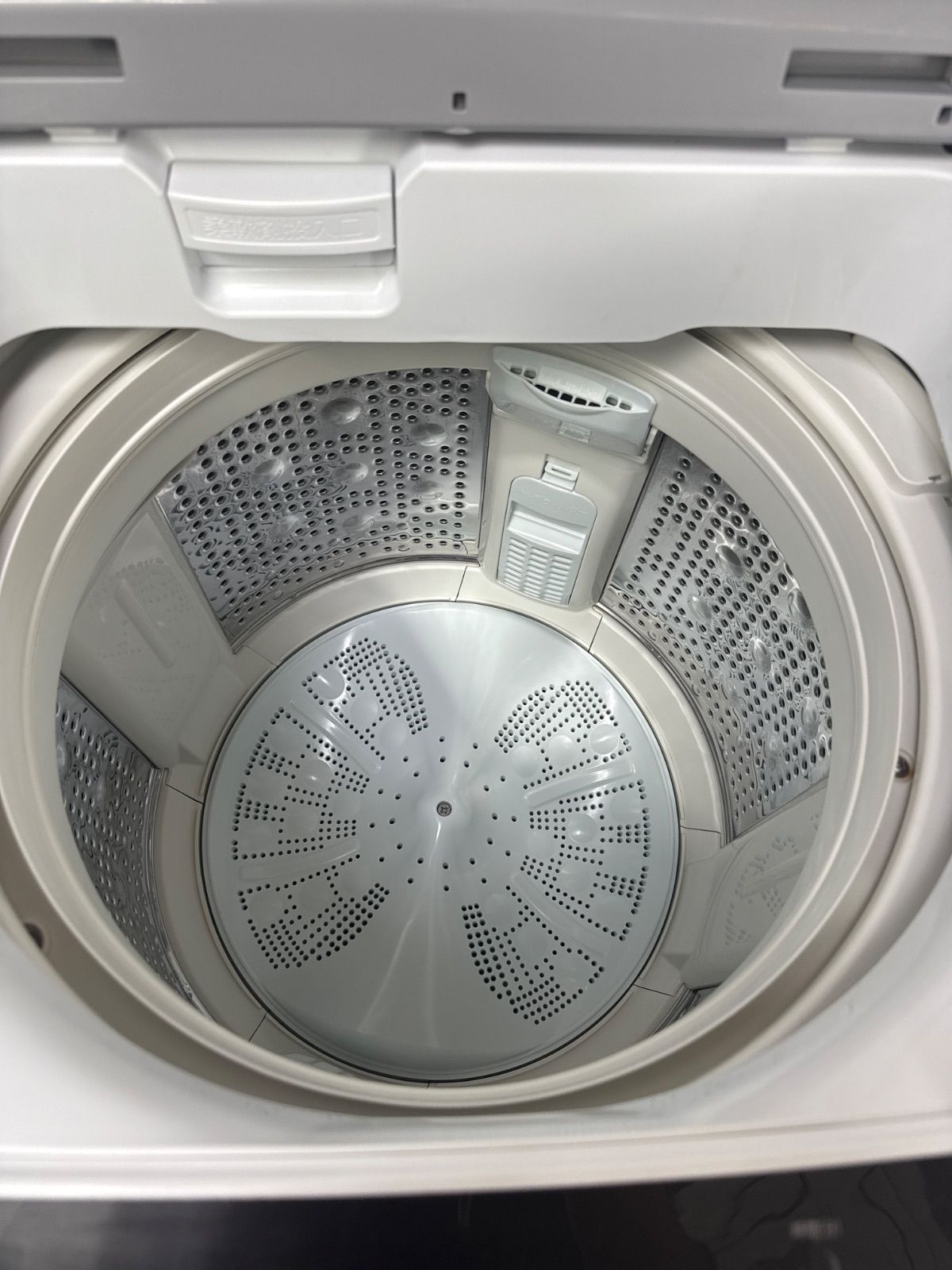 搬入＆ クリーニング済 日立 ビートウォッシュ 9 kg 全自動洗濯機 BW V 90 E ナイアガラ ビート洗浄 静音 低振動 インバーターモデル Hi 1363