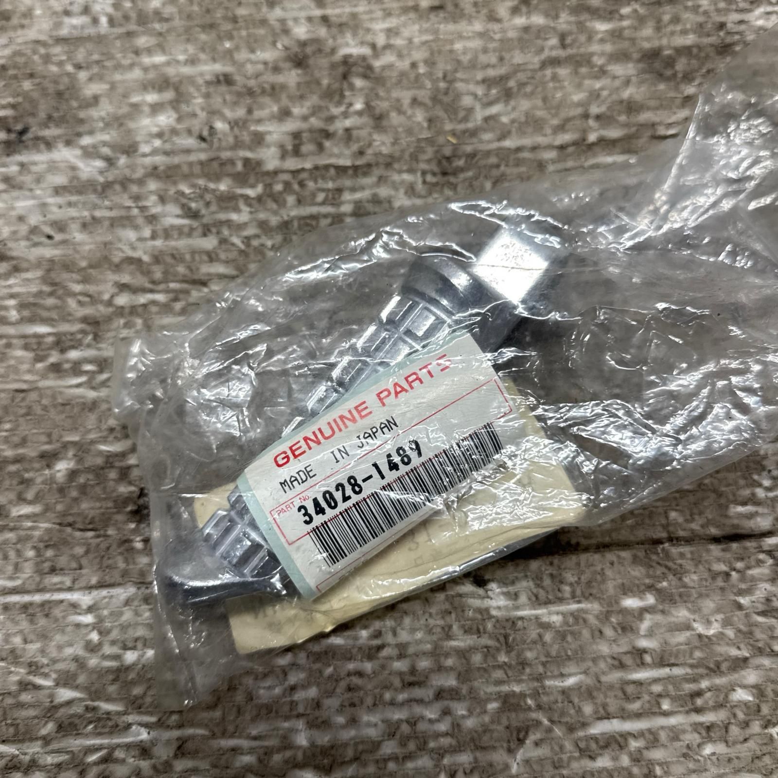 KAWASAKI ゼファー400 ステッププレート カワサキ ゼファー 右 0 純正 