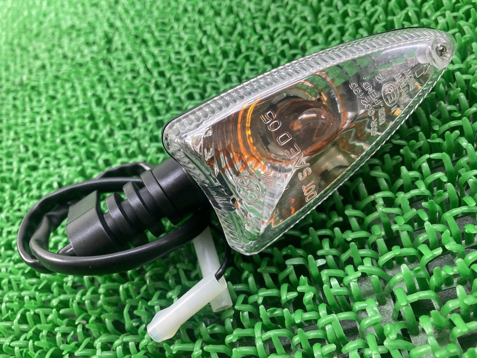 デイトナ675 ウインカー 左前 右後 002495 トライアンフ TRIUMPH スピードトリプル 割れ欠け無し Cq