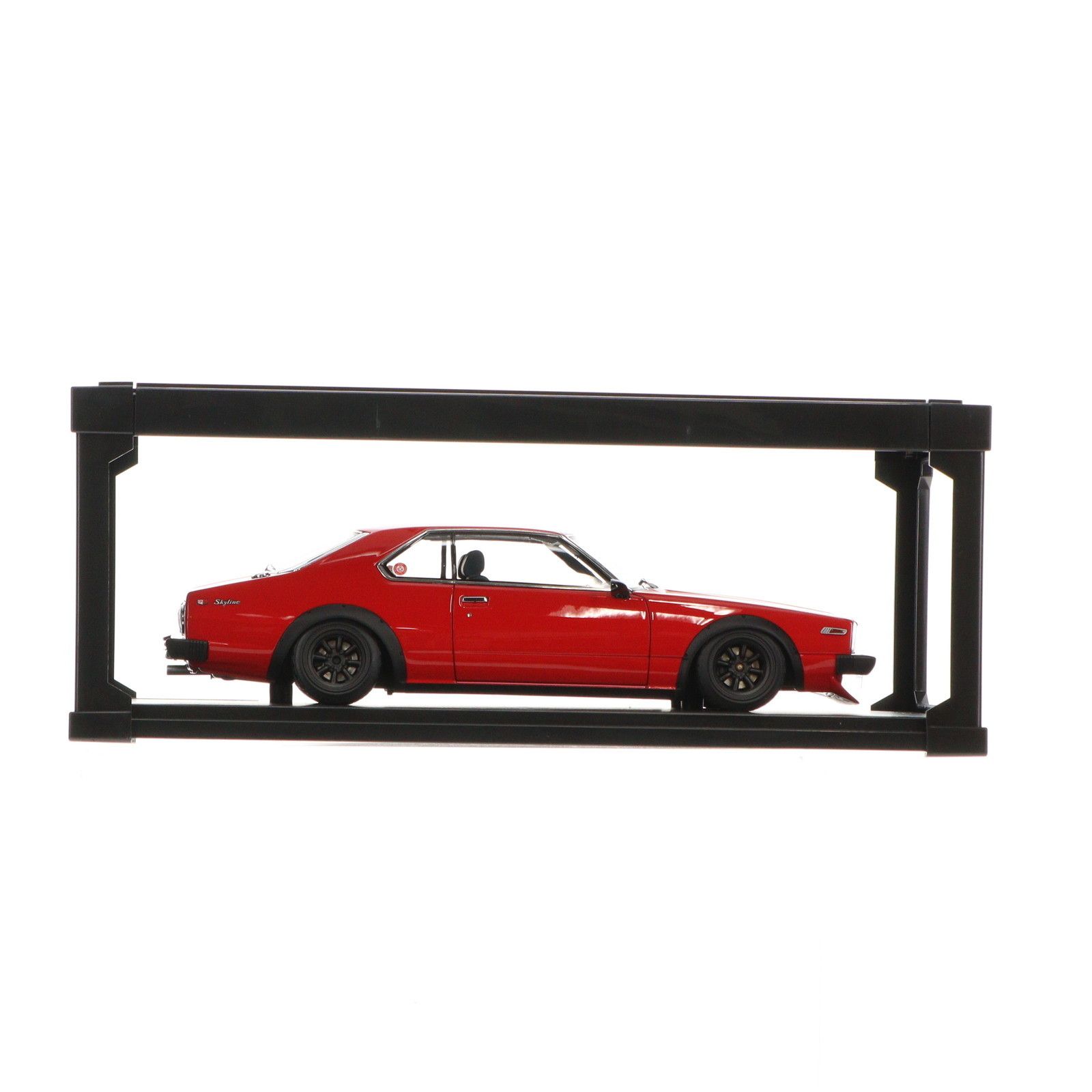 1/18 Nissan Skyline 2000 GT-ES C210(レッド) 完成品 ミニカー(IG3467