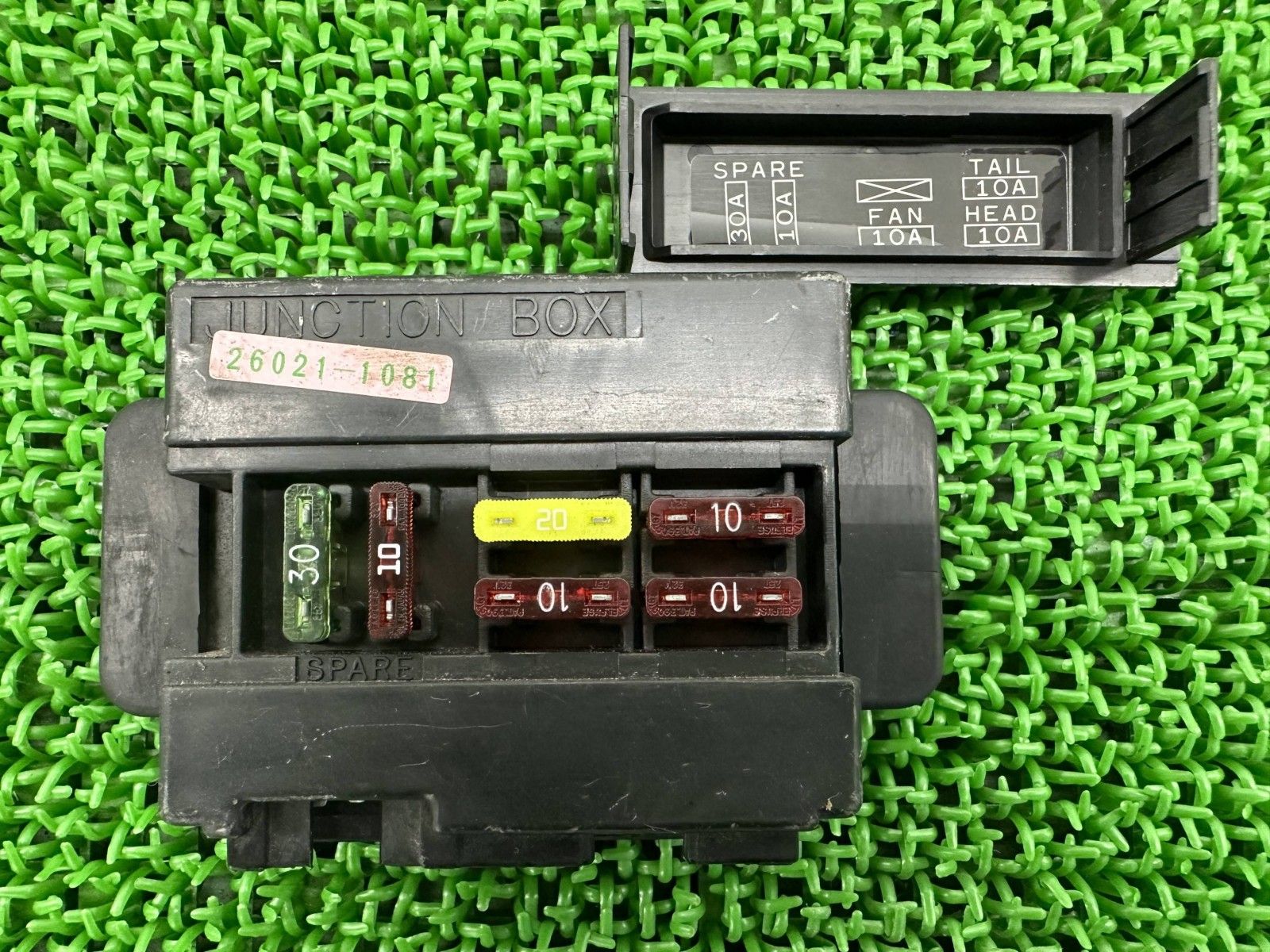 ZZ-R250 ヒューズボックス 26021-1081 カワサキ 純正 中古 EX250H