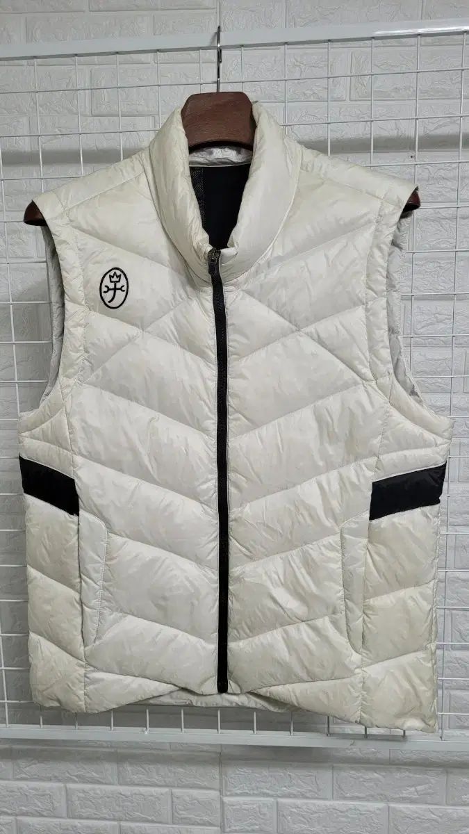 105 カステルバジャック 白 メンズゴルフウェア スリムフィット ダウン