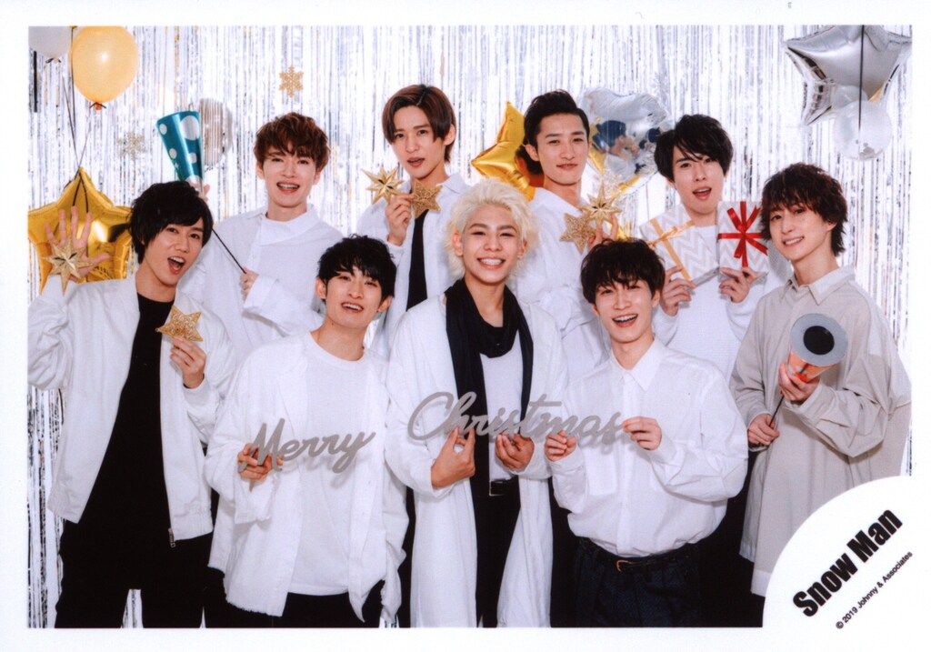 SnowMan 19年Greeting Photo クリスマスver 集合 公式写真*1枚 - メルカリ
