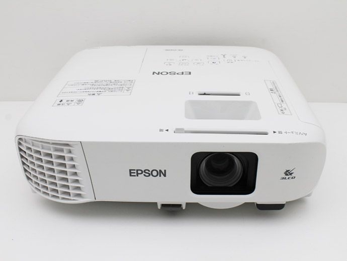 プロジェクター EPSON エプソン EB-2142W 4,200ルーメン 撮影時点での