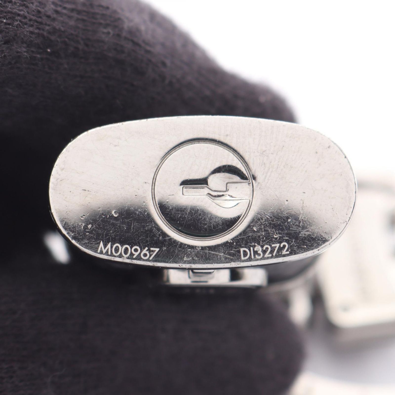 ルイ・ヴィトン LOUIS VUITTON チャーム ポルト クレ LVロック