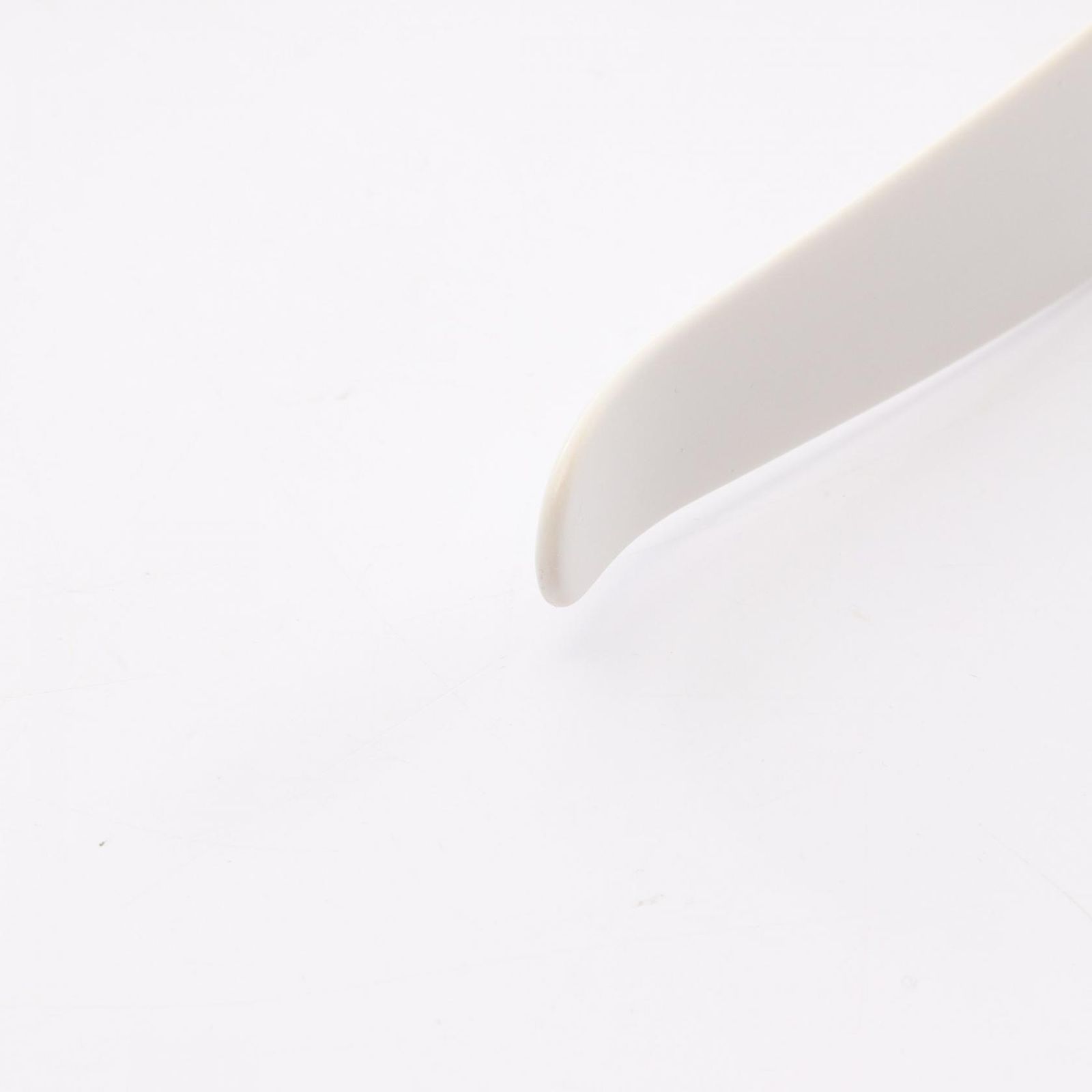 ミュウ ミュウ Miu Miu ホワイト その他 カチューシャ レディース Used