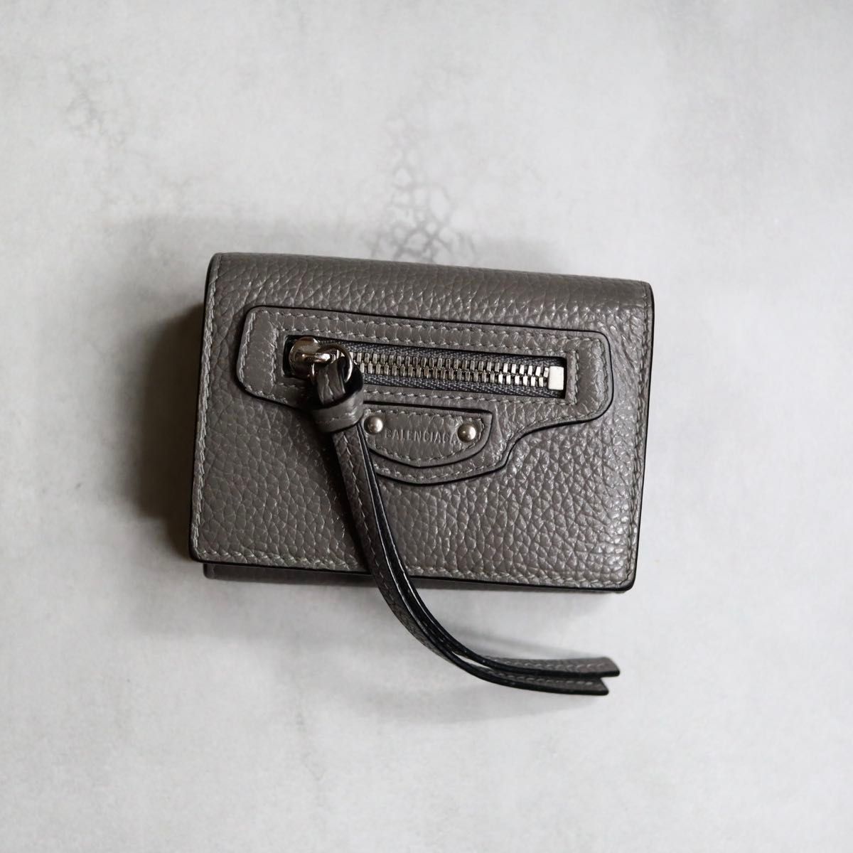 BALENCIAGA バレンシアガ / ネオクラシックミニウォレット 三つ折り財布 グレインレザー グレー シルバー 640107 NEO CLASSIC CITY