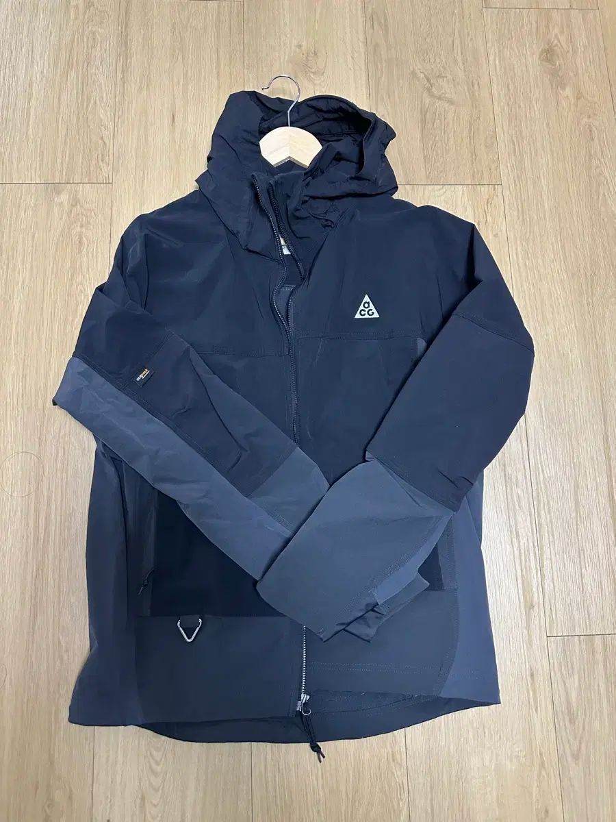 ナイキ ACG 썬 페어러 ブラック ジャケット L