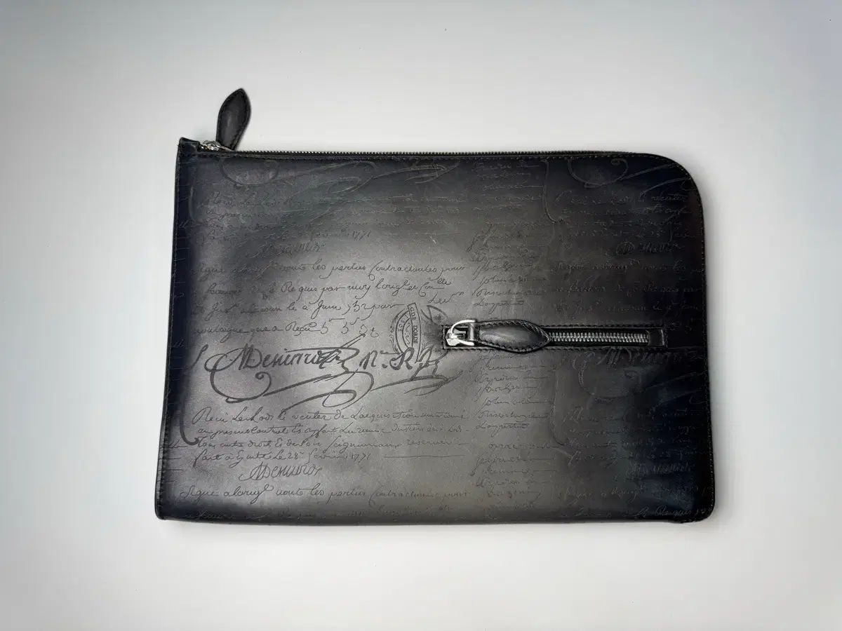 ベルルッティ 二乃 クラッチバッグ TGM