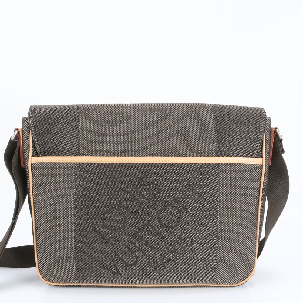 美品 ルイヴィトン ダミエ ジェアン プチ メサジェ テール M93617