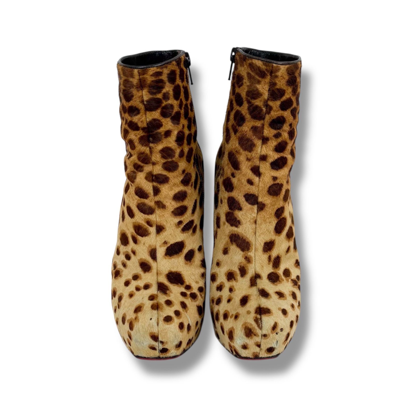 クリスチャンルブタン Christian Louboutin ハラコレザー ショート