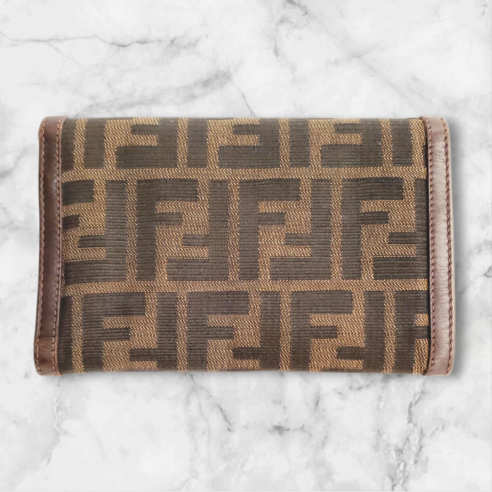 ✨FENDI ズッカ FF柄 キャンバス レザー 折り財布 中古【FENDI】フェンディ 3つ折り財布 ズッカ柄 キャンバスレザー