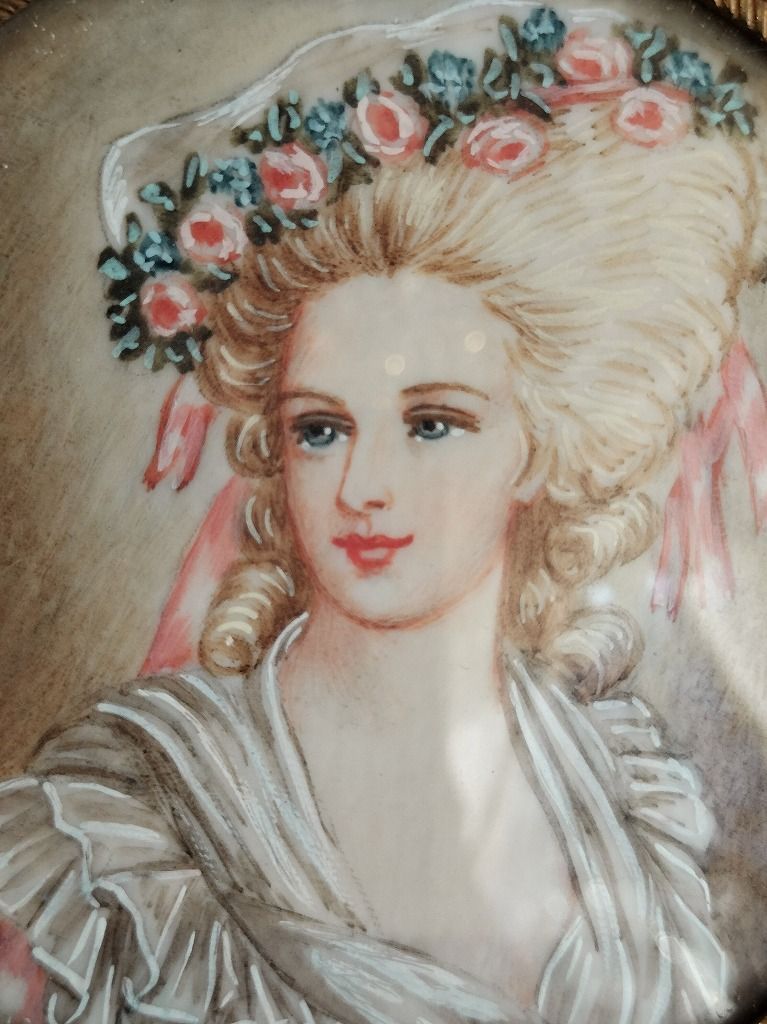 フランス アンティーク 貴婦人 肖像画 手書き絵つき 木製 小さい