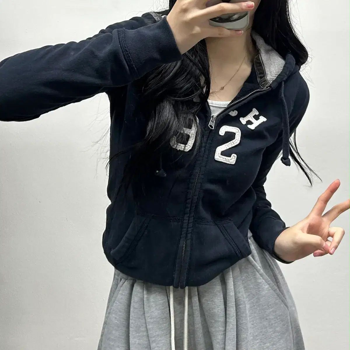 アバクロンビー y2k 華奢フィット ブラック ガールズ 必須アイテム WHO ジップアップ ジャージ レア (S)