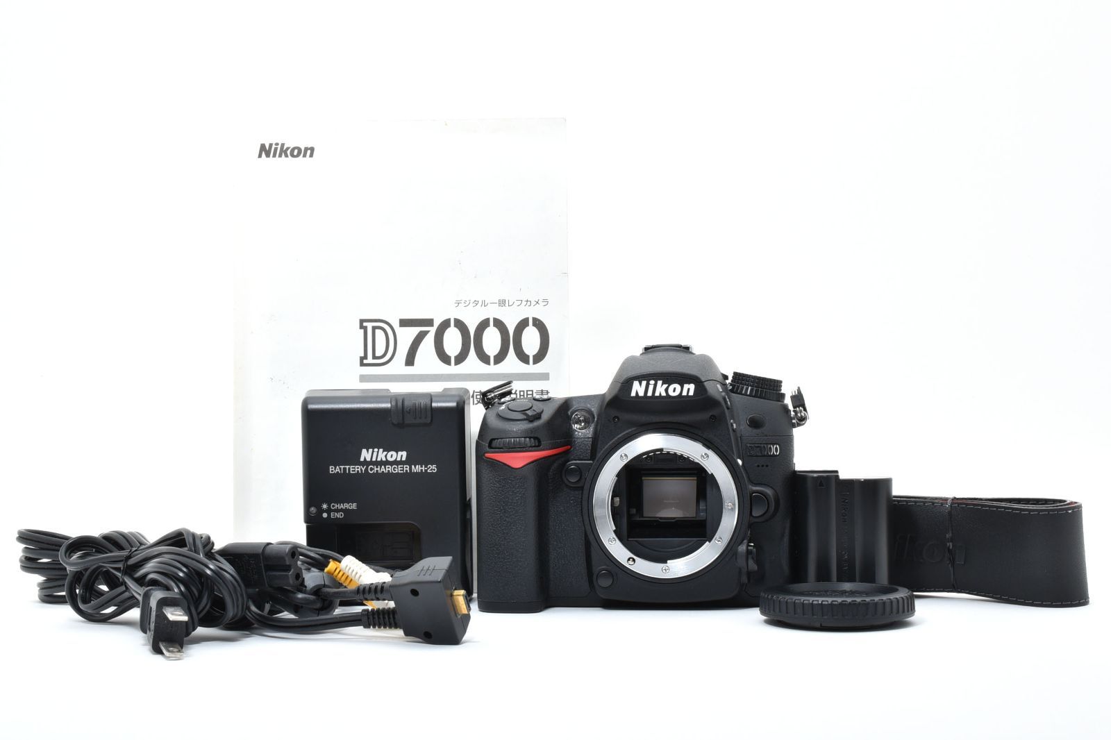 ☆極上級☆Nikon ニコン D7000 ブラック ボディ 名機 シャッター回数10