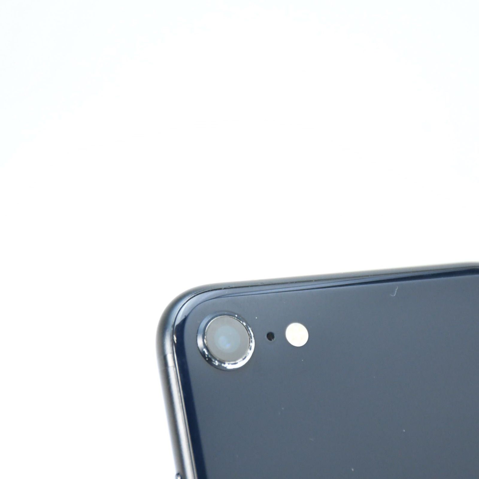 インカメラジャンク＊純正電池94%】au SIMフリー iPhoneSE 第3世代