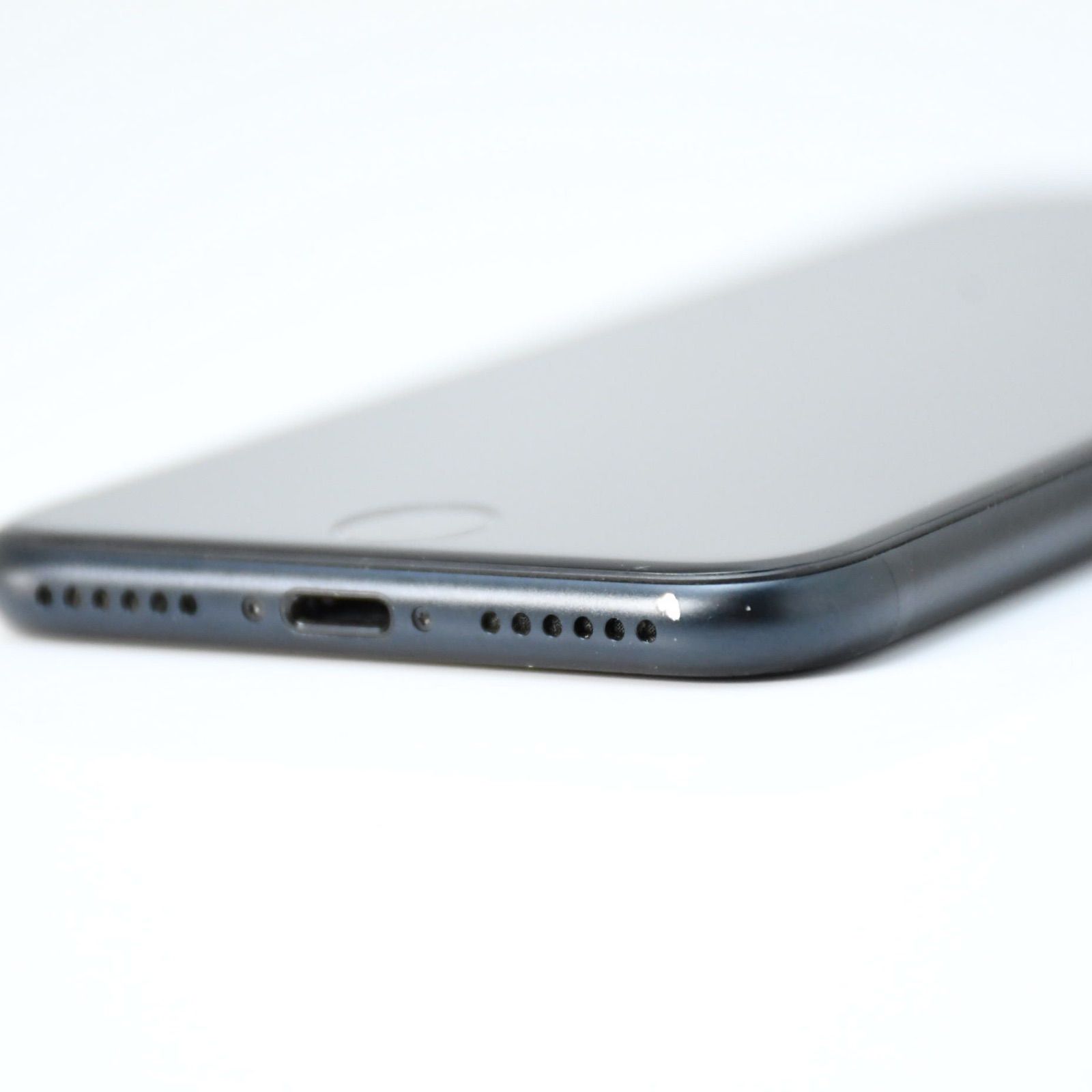 インカメラジャンク＊純正電池94%】au SIMフリー iPhoneSE 第3世代