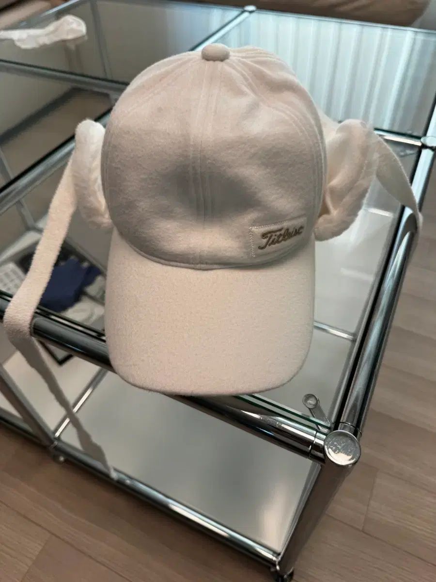 Titleist タイトリスト 耳あて ゴルフ 帽子 白