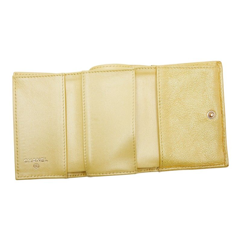 シャネル ココマーク マトラッセ 三つ折り財布 コンパクトウォレット