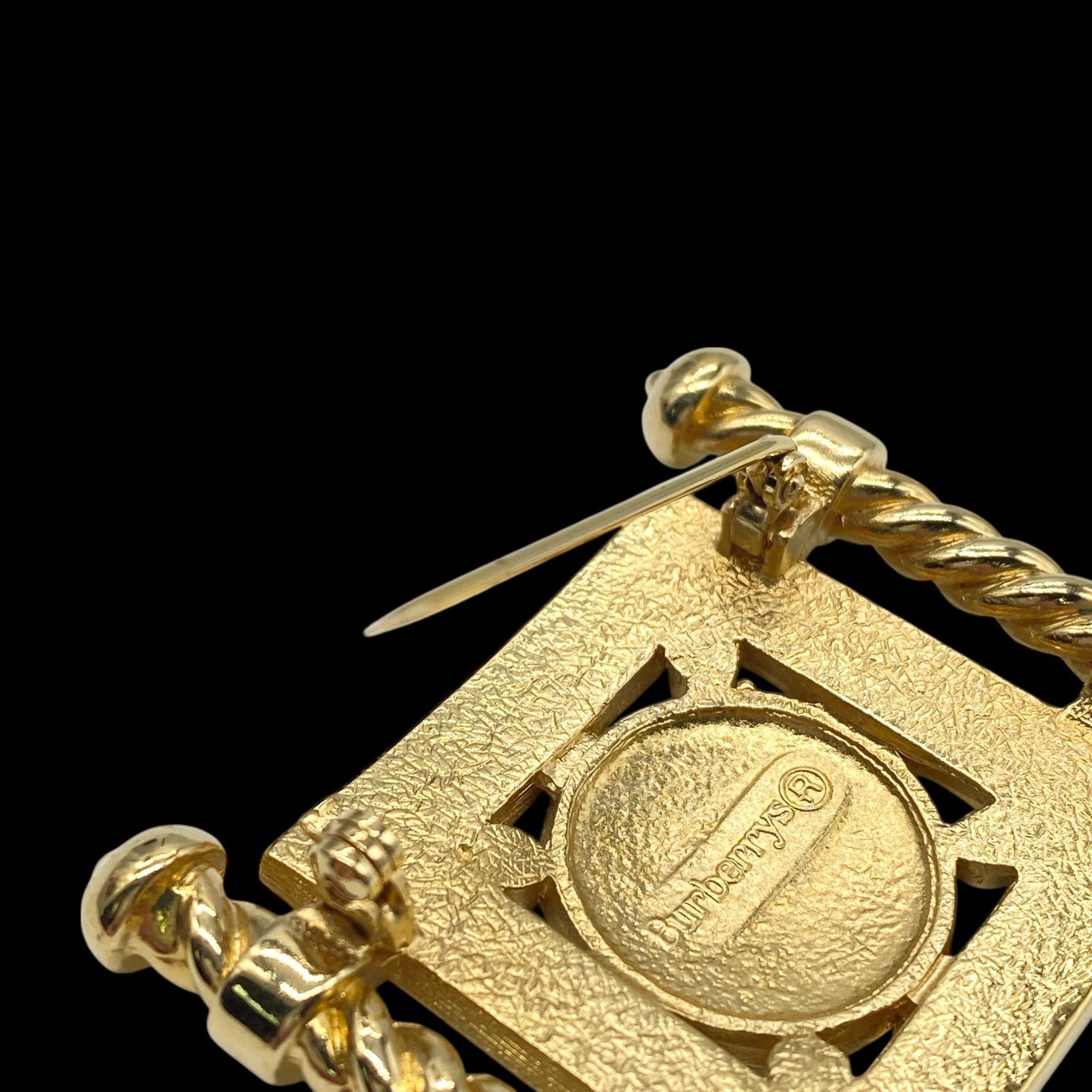 希少 美品 Burberrys バーバリー ホースロゴ エンブレムブローチ