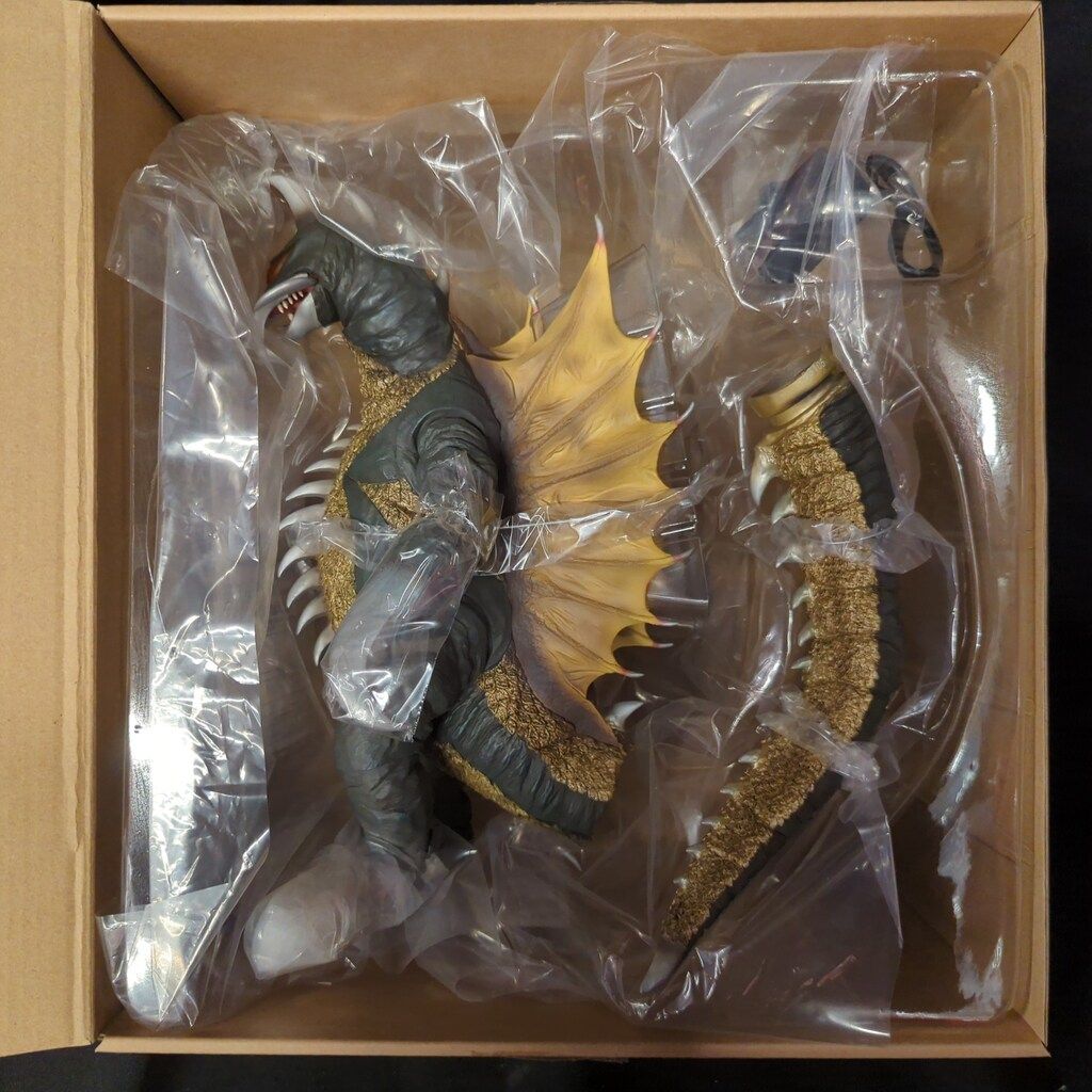 エクスプラス 東宝30cmシリーズ ガイガン'72 発光Ver. - メルカリ