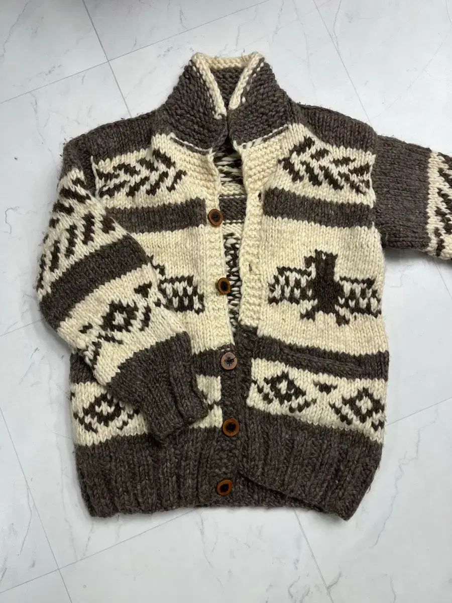 カナダ ラムズウール コウィーチャン カーディガン