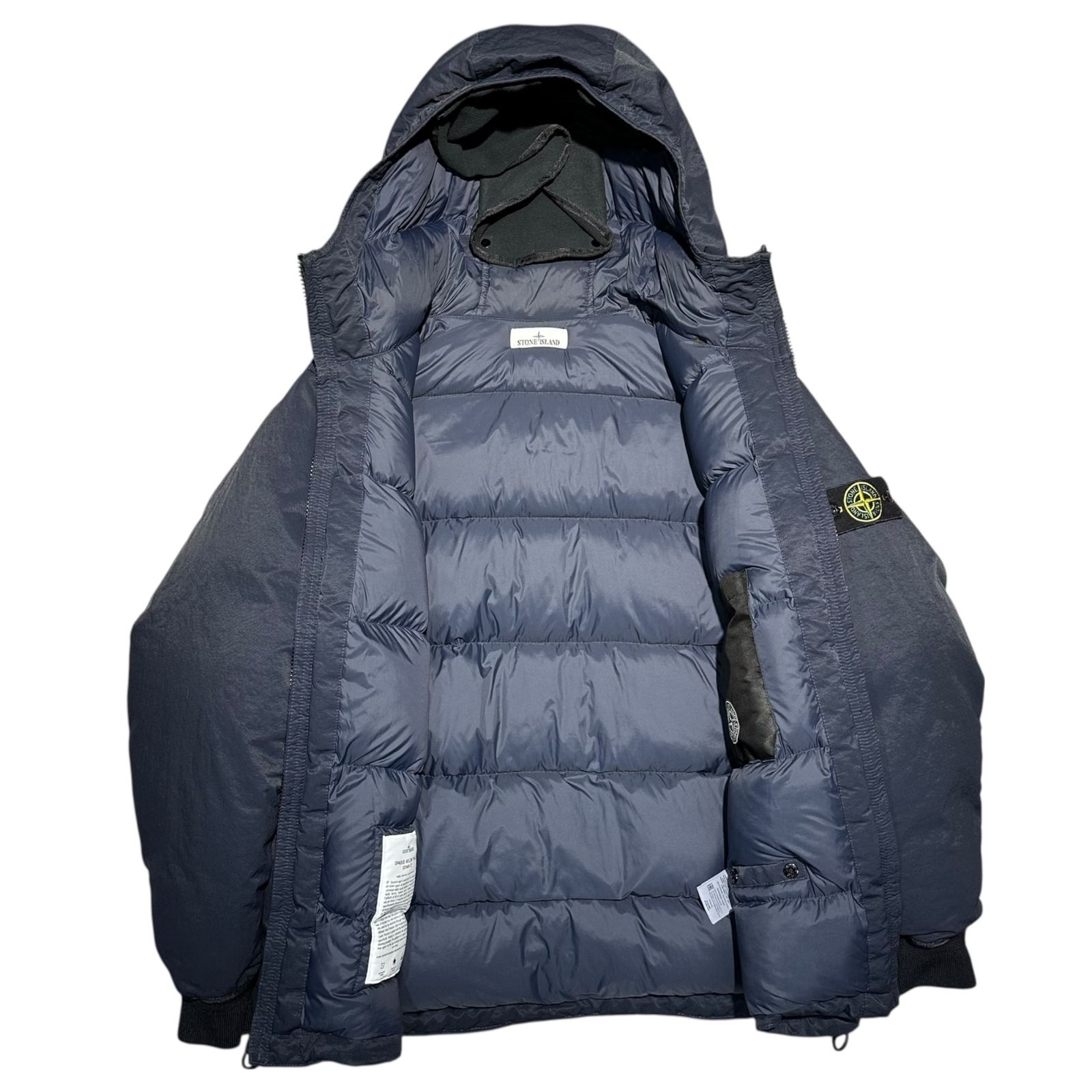 STONE ISLAND(ストーンアイランド) 22AW OPAQUE NYLON TWILL DOWN 