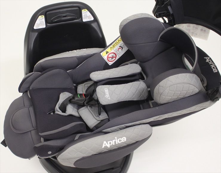 美品 フラディア グロウ ISOFIX プレミアム グレー 2022360 アップリカ