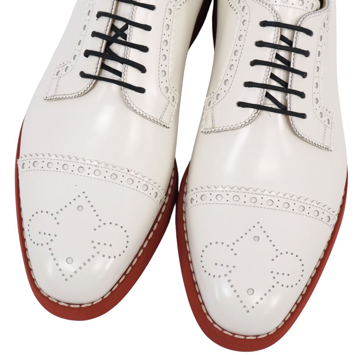 未使用 グッチ GUCCI レザーシューズ ダービーシューズ メダリオン