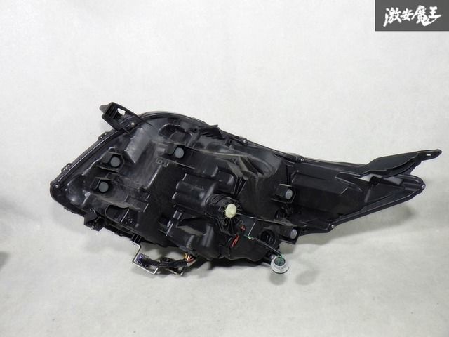 ☆即発送☆ 点灯OK トヨタ純正 ZRR80/ZRR85/ZWR80 エスクァイア