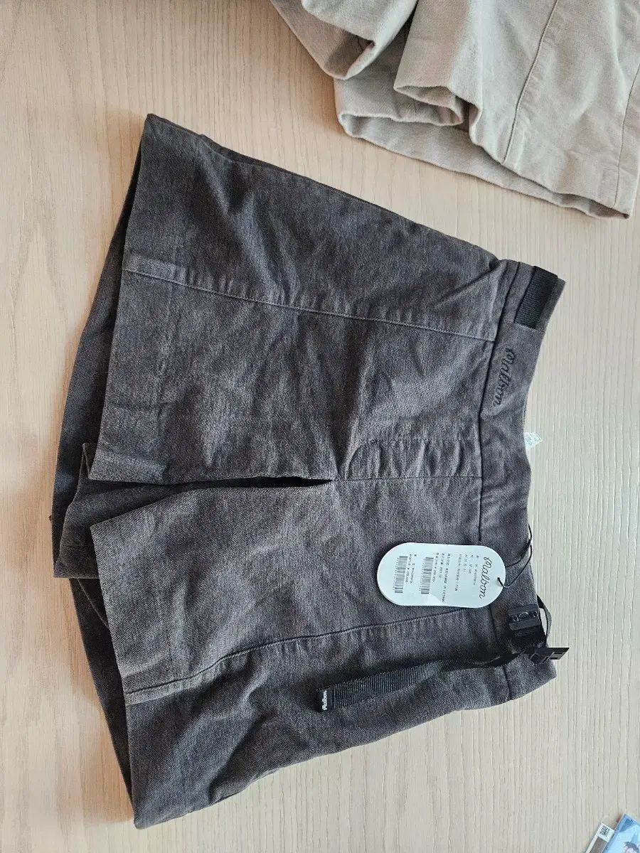 malbon ゴルフ レディース ハーフパンツ チャコール 61 64