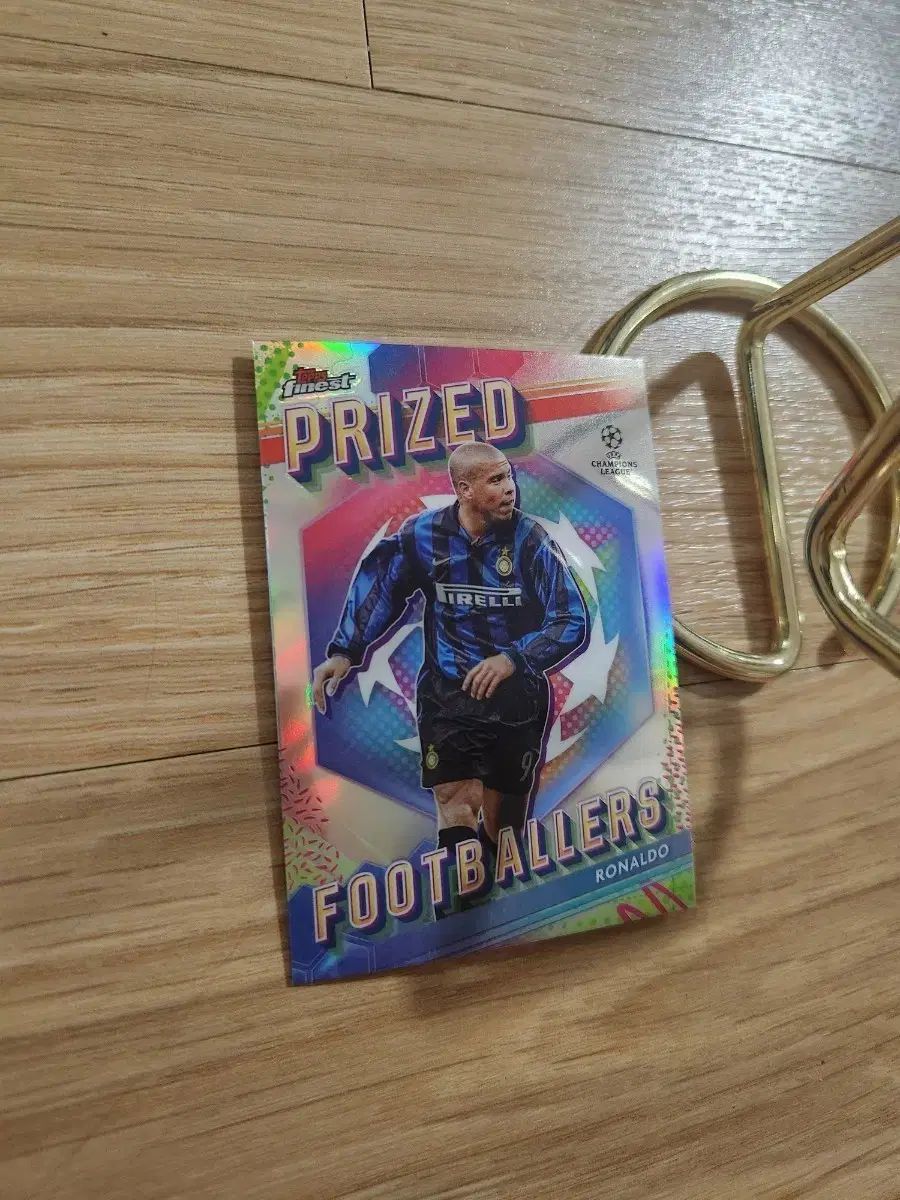 24 TOPPS ファイニスト インテルロナウド インサート サッカーカード