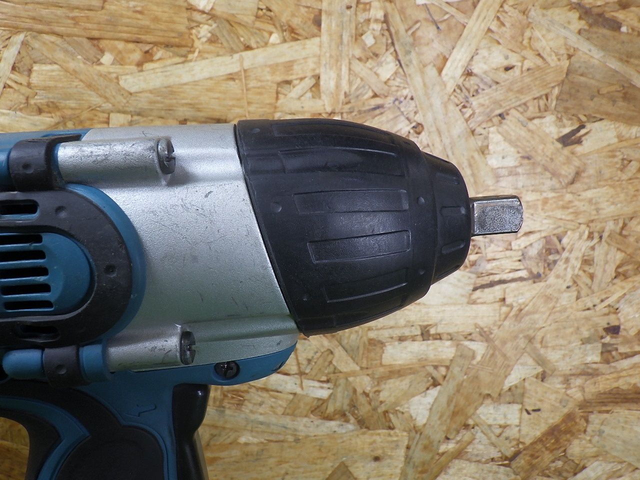  マキタ 18 Vモデル 充電式インパクトレンチ V 本体のみ TW 450 D 品 電動インパクトレンチ ドリル ドライバー レンチ