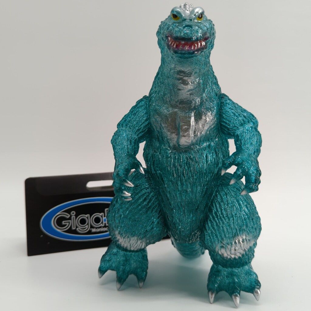 ギガブレイン キンゴジ クリアグリーン成型/背びれ銀/黄目 - メルカリ