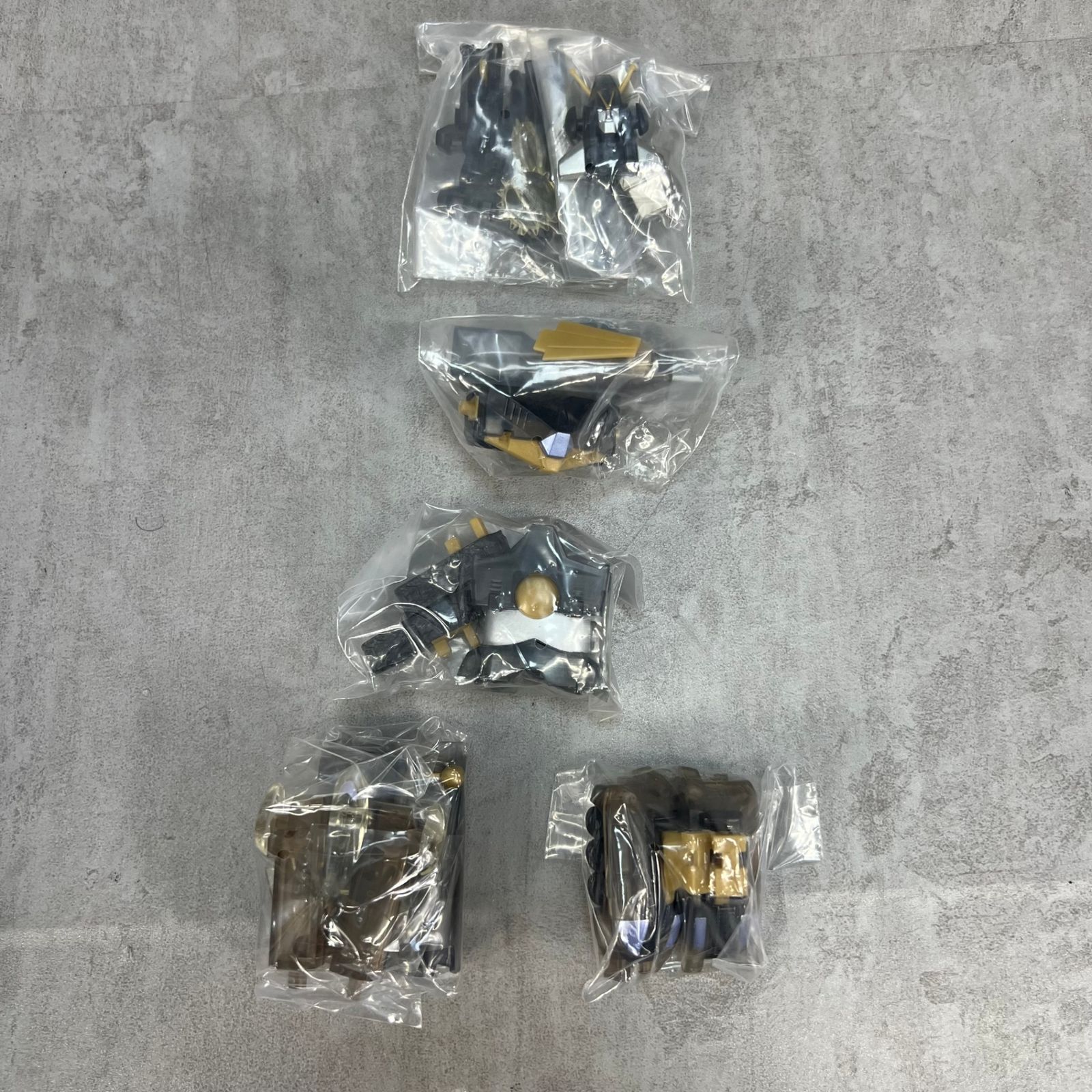 バンダイ ガシャポン カプセル合体 超電磁ロボ コン バトラーV 5種セット レトロ クリアブラック メタル