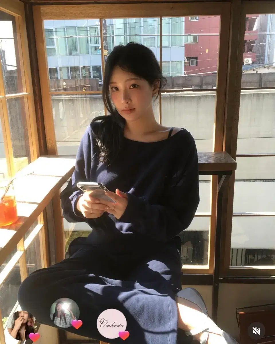 オンデミン オフショルダー ネイビー セットアップ ショート