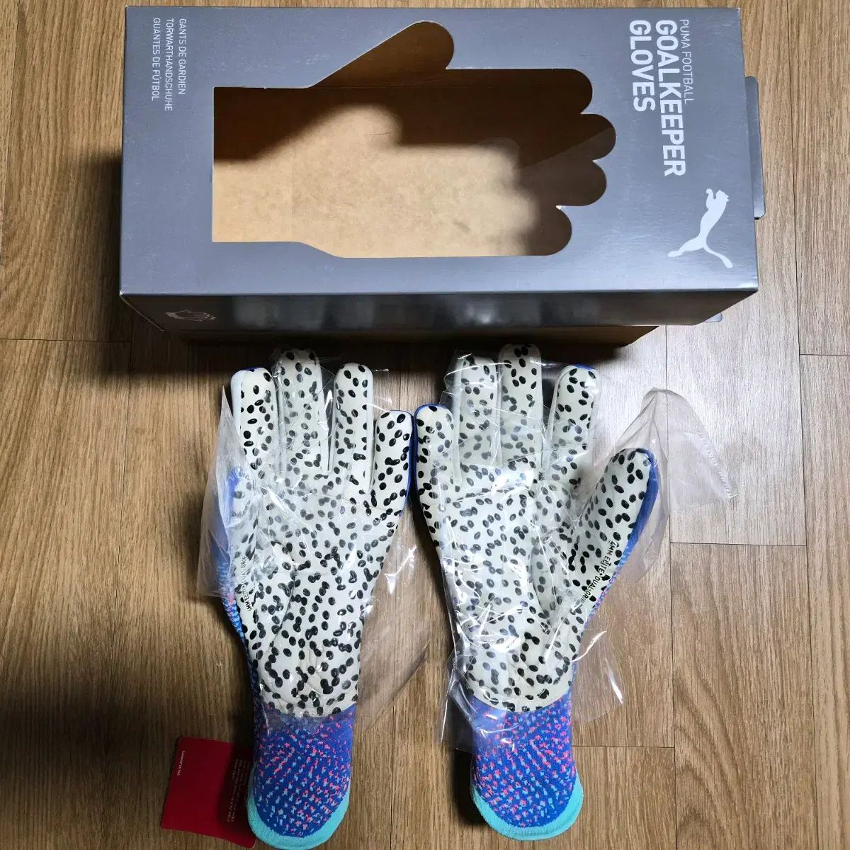 プーマ Hello Future NC ゴールキーパー 手袋 ブルー 9号