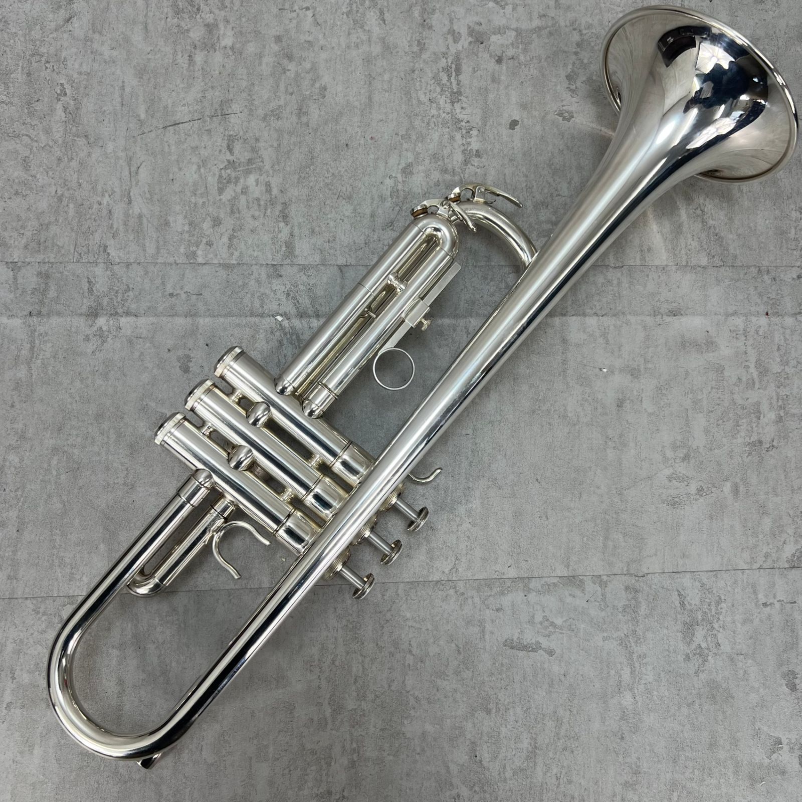 ヤマハ B♭トランペット YTR-2320ES シルバーメッキ SILVER マウス