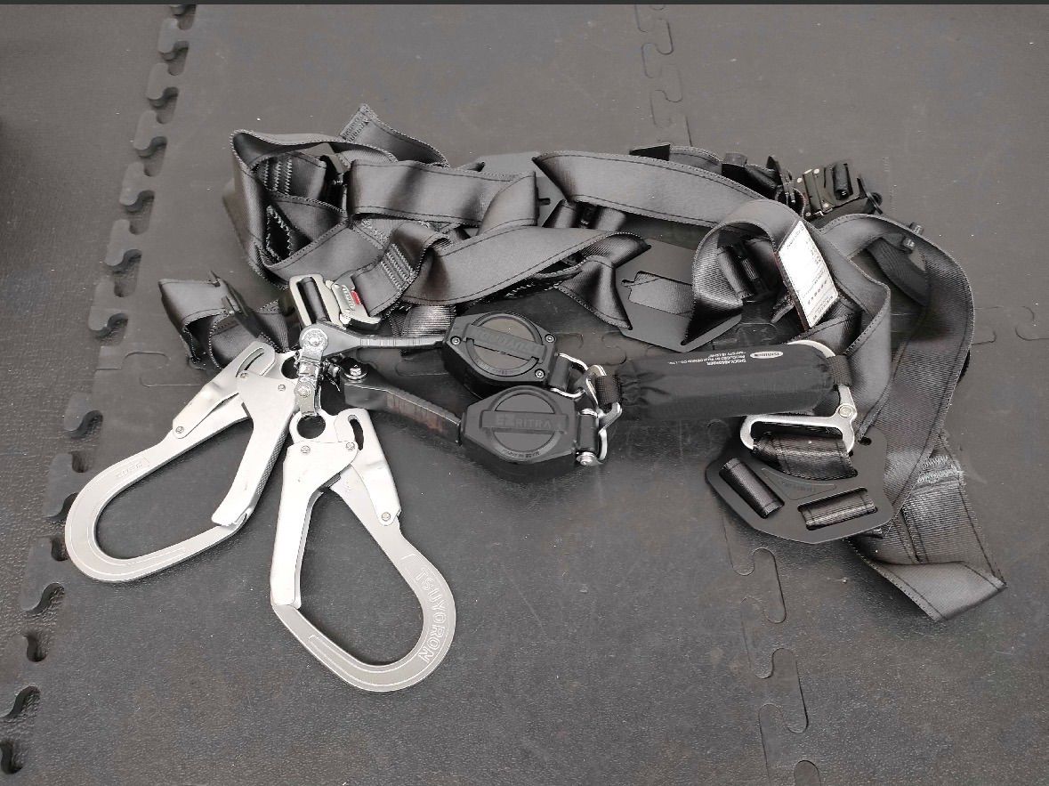 藤井電工 フルハーネス２丁掛け ダブルランヤードX型 TH-504-2 EZ 93 SV-OT-DG-L 130 K-2 R 23-BX 本体Lサイズ ランヤード130 kg 対応商品