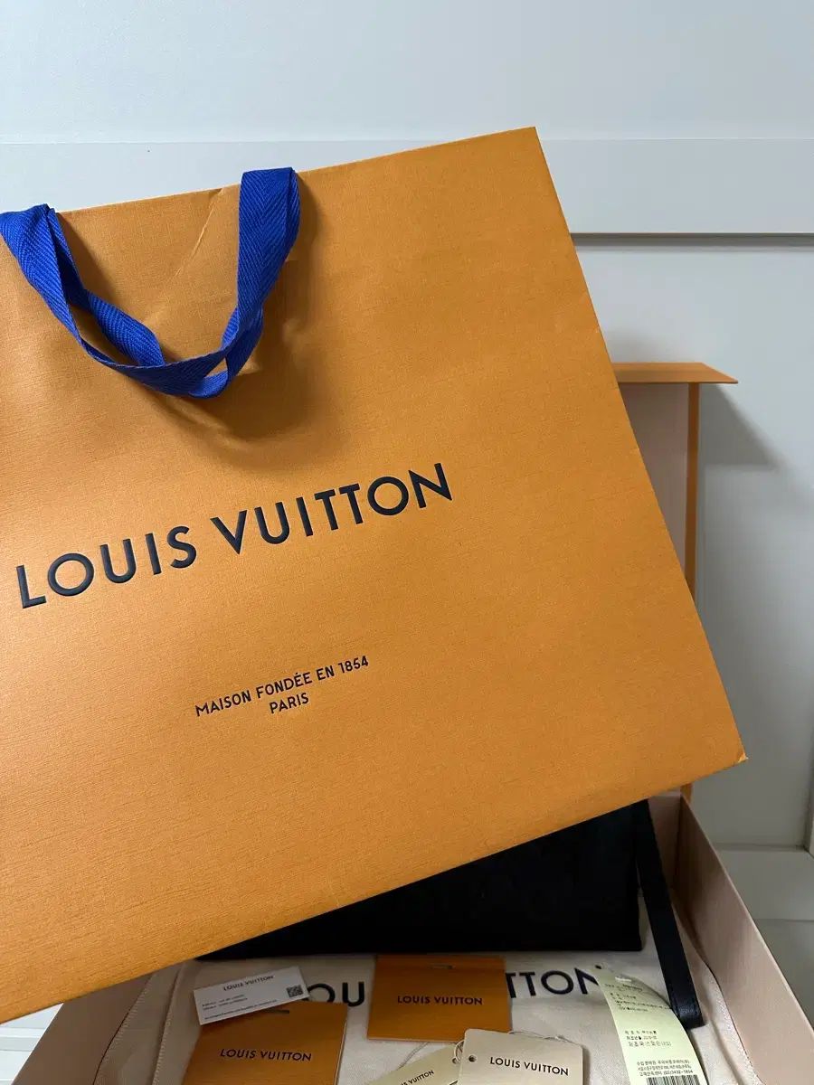 クラッチバッグ