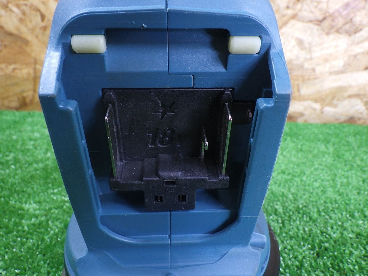  マキタ 18 V 充電式ランダムオービットサンダ 本体のみ 125 mm BO 180 D 品 サンダー 研磨機