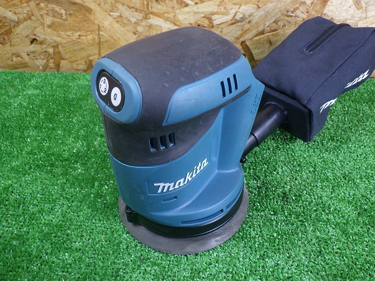 マキタ 18 V 充電式ランダムオービットサンダ 本体のみ 125 mm BO 180 D 品