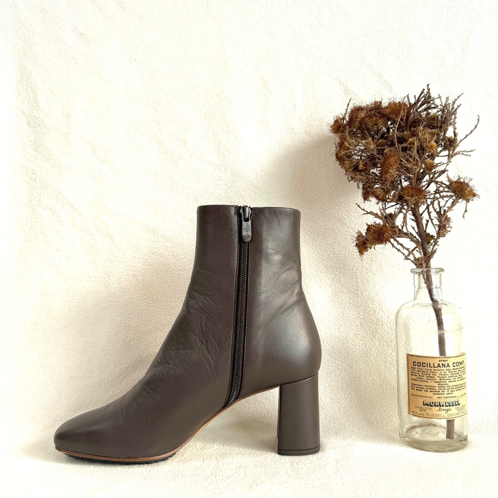 極美品未使用級・23.5✨ダイアナ スクエアトゥ サイドジップ レザー