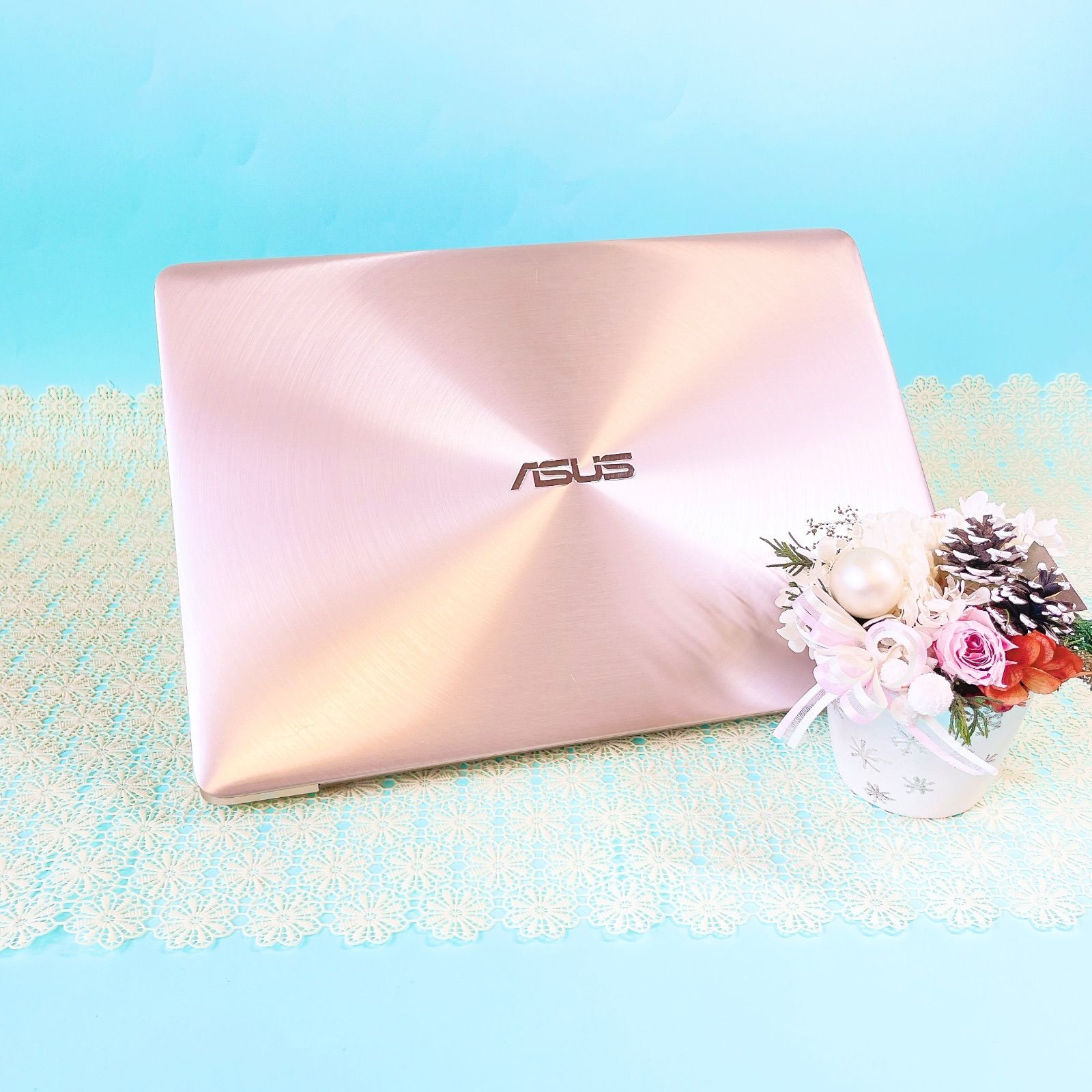 小型軽量❣️薄型ノートパソコン！おしゃれピンクゴールド✨️快適SSD