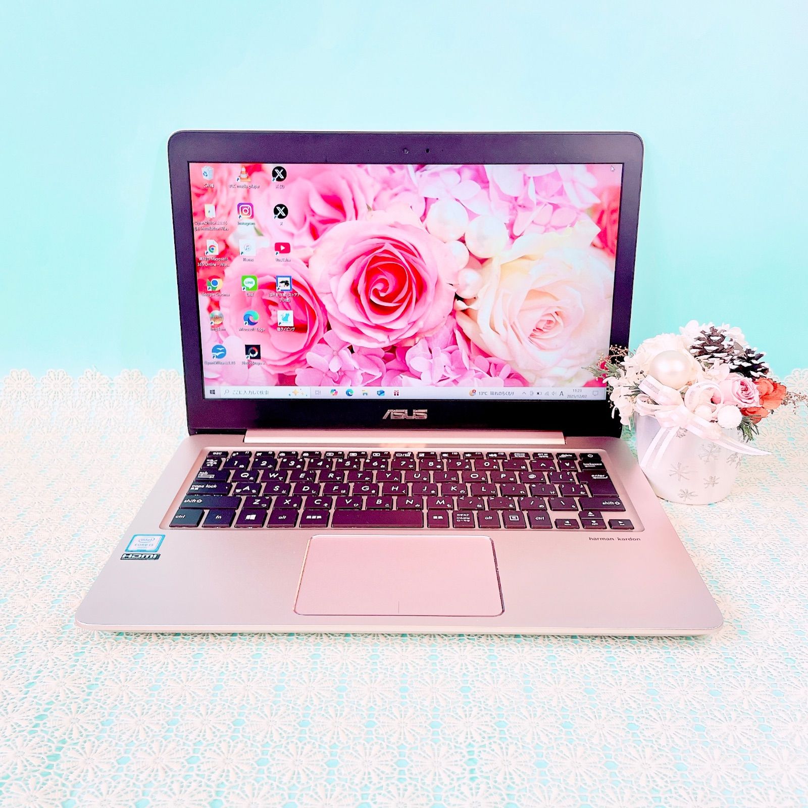 小型軽量❣️薄型ノートパソコン！おしゃれピンクゴールド✨️快適SSD