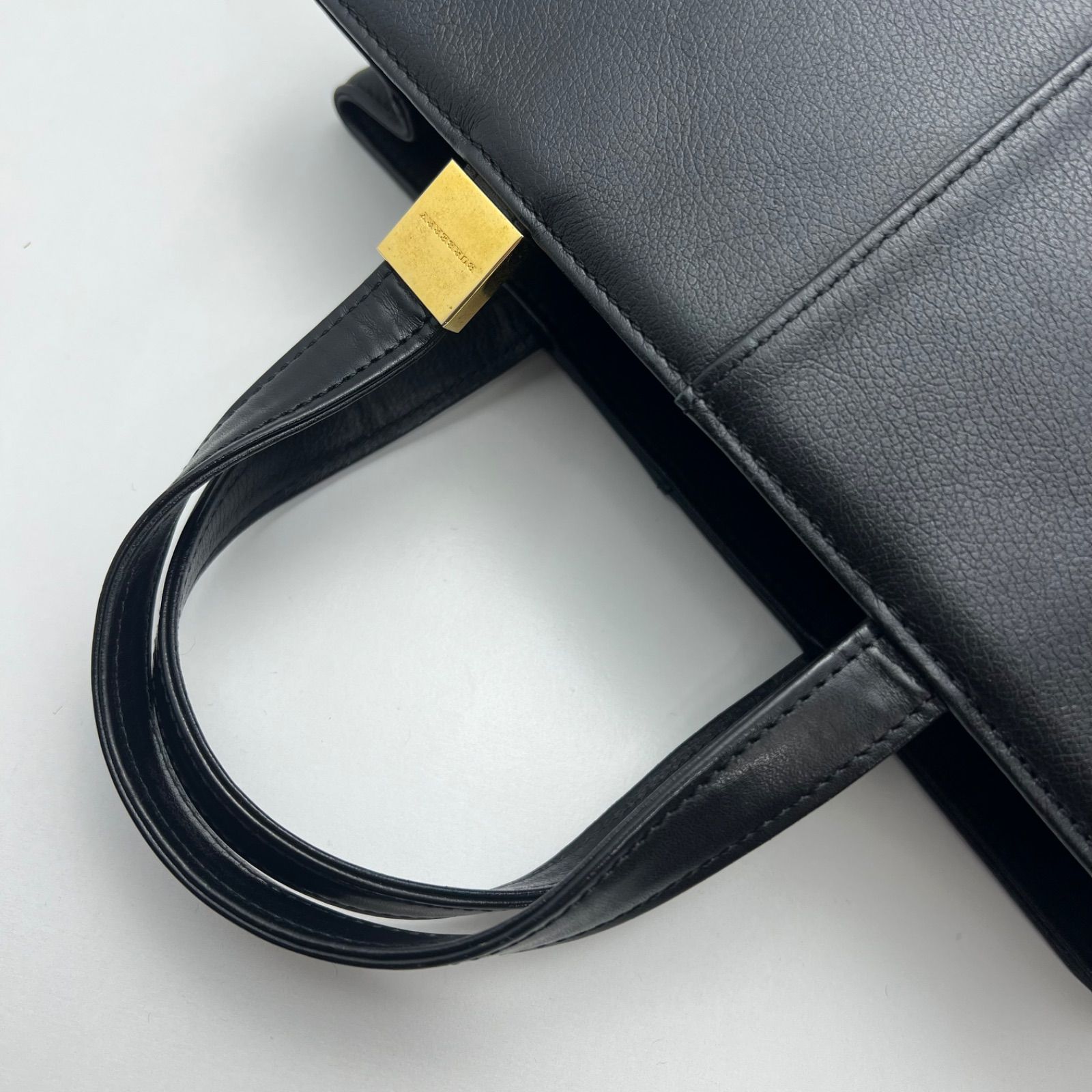 バーバリー　ハンドバッグ　レザー　黒　ブラック　ゴールド金具 良い BURBERRY old archive GLD plate Leather hand bag バーバリー
