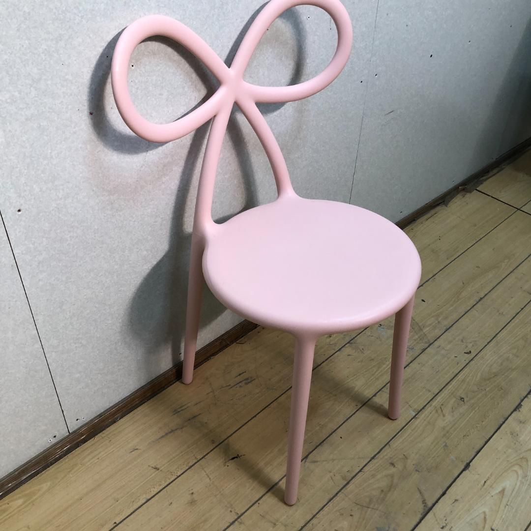 送料無料 Qeeboo Ribbon Chair リボンチェア ピンク Nika Zupanc