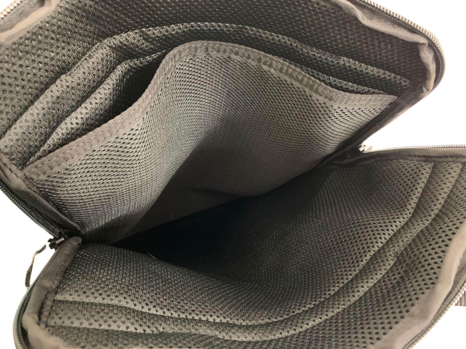 ブラック メンズ