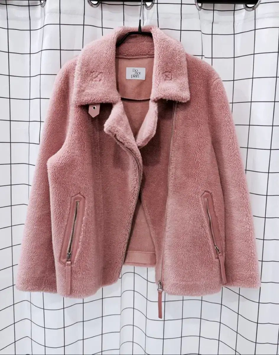 オーストラリアウール100％ ピンク ムートン