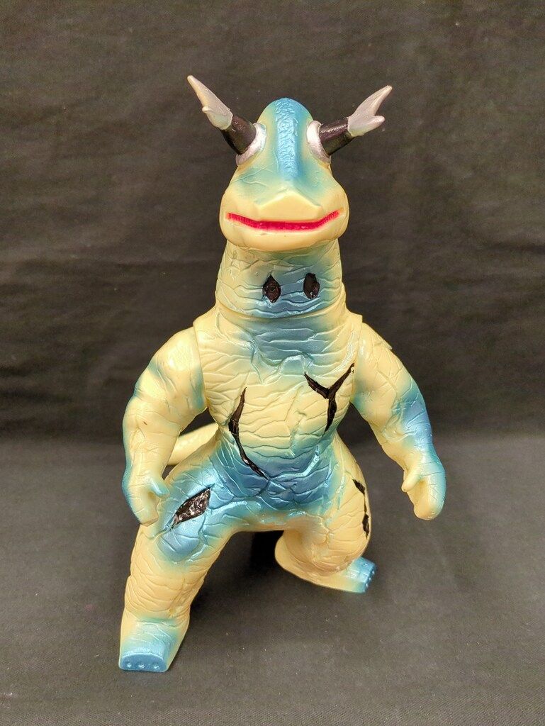 B-CLUB ブルマァク復刻 エレキング/クリーム成型 - メルカリ